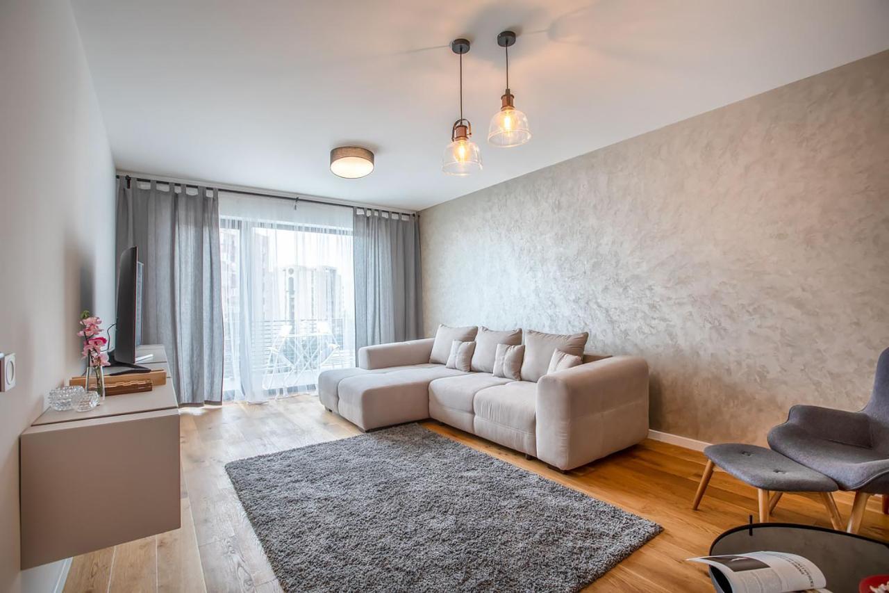 Cosmopolit Booking Брашов Экстерьер фото