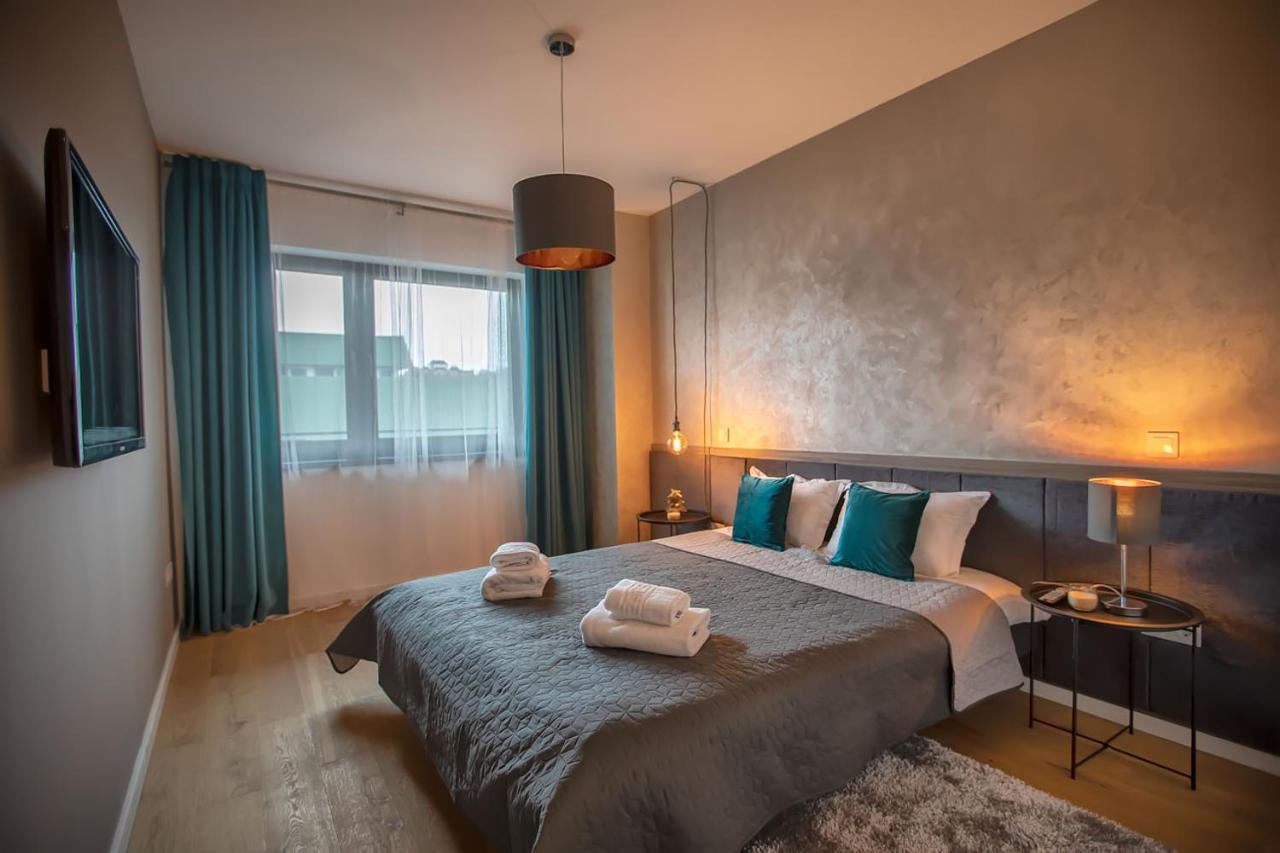 Cosmopolit Booking Брашов Экстерьер фото